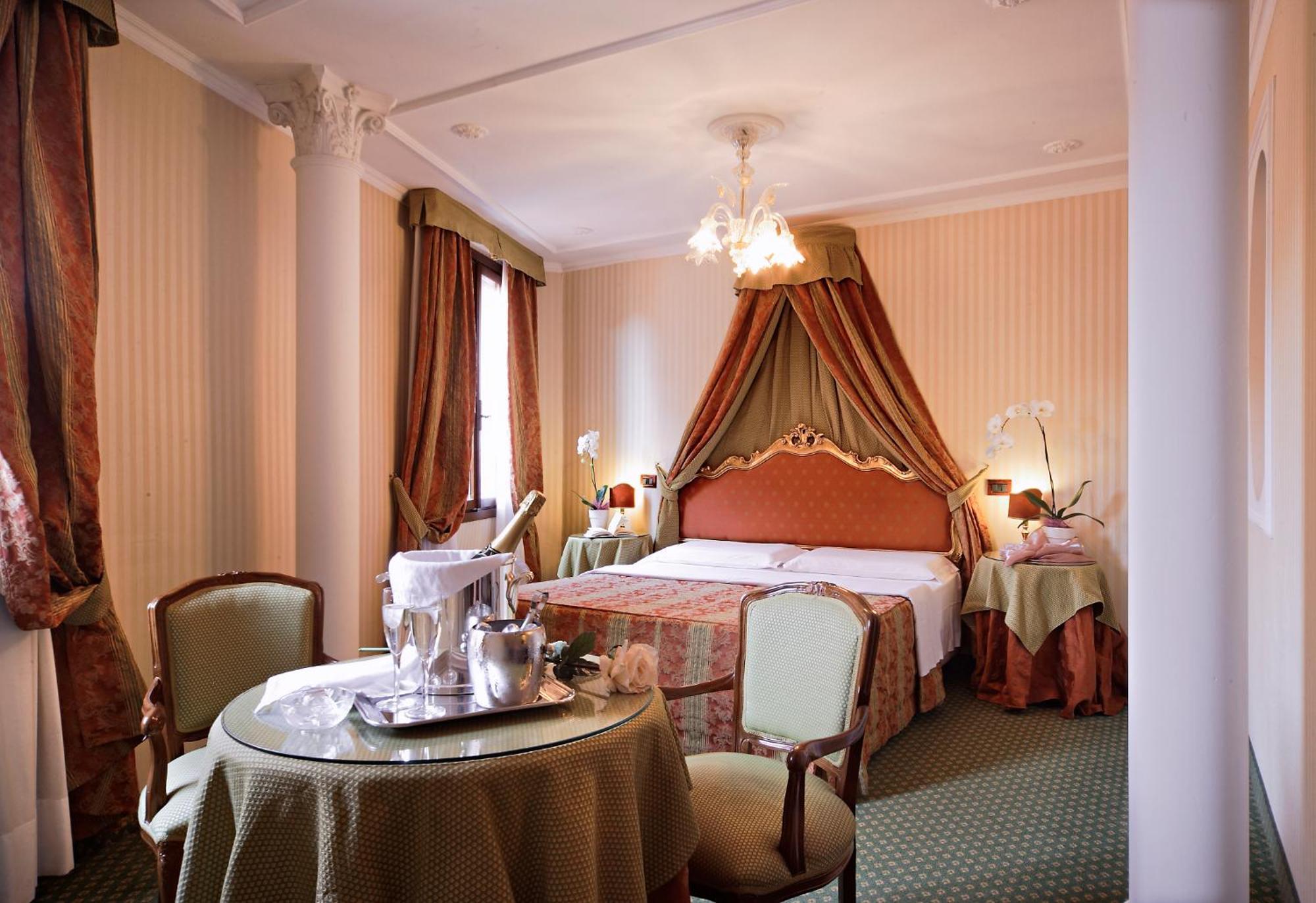 Superior Double or Twin Room,1525710835:JPEG